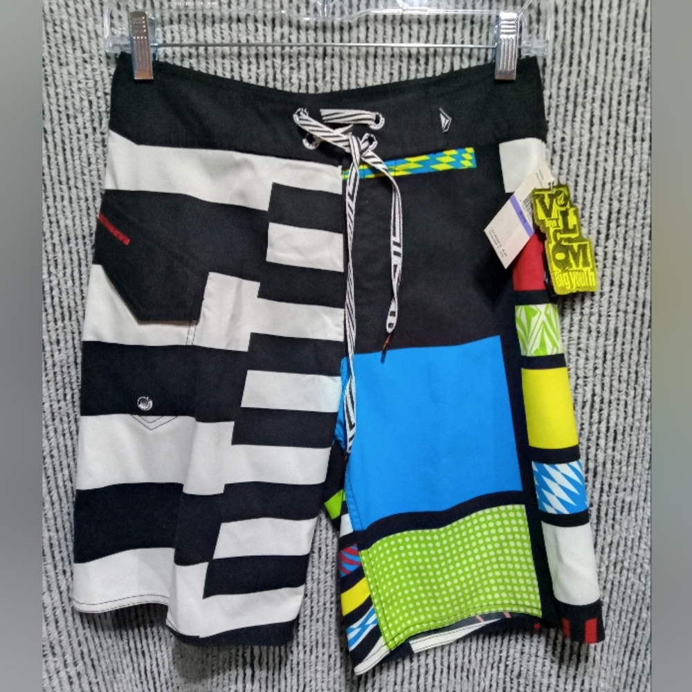 Volcom big youth board shorts